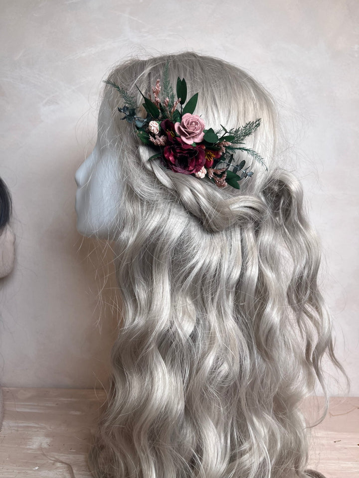 Burgundy Fall Wedding Hair Comb with Peonies, Roses, Eucalyptus and Ferns – handmade floral hair accessory by magaela