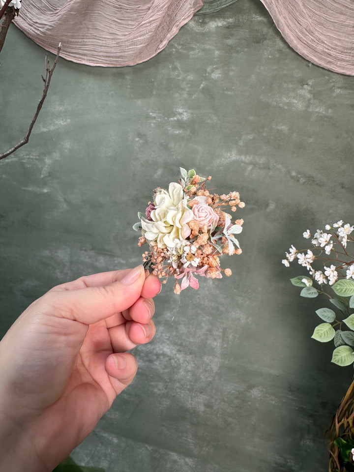 Floral Hair Clip with White/Pink Flowers and Preserved Gypsophila – handmade floral hair accessory by magaela