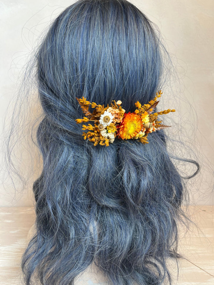 Terracotta Dried Flower Hair Comb | Fall Rustic Wedding – handmade floral hair accessory by magaela