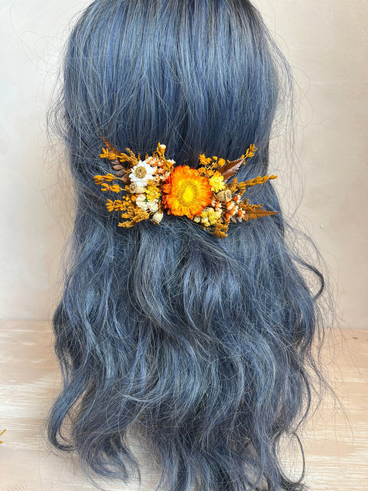 Terracotta Dried Flower Hair Comb | Fall Rustic Wedding – handmade floral hair accessory by magaela