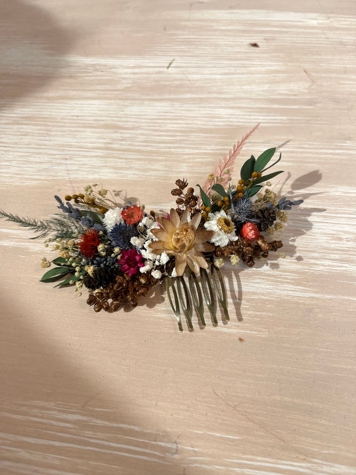 Autumn Bloom Dried Flower Hair Comb | Flower Bridal Hair Comb – handmade floral hair accessory by magaela