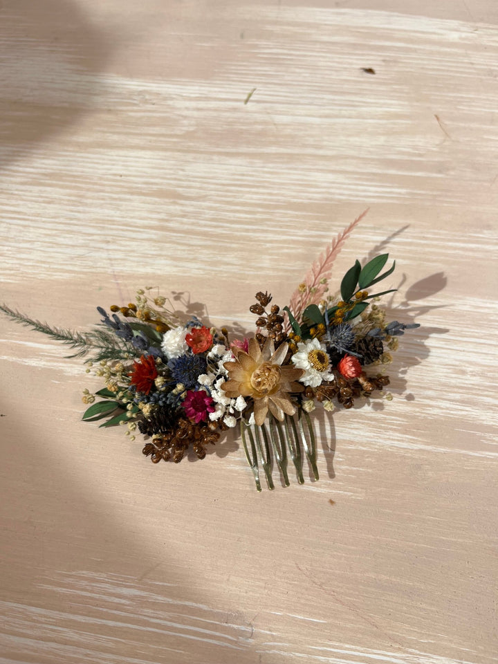 Autumn Bloom Dried Flower Hair Comb | Flower Bridal Hair Comb – handmade floral hair accessory by magaela