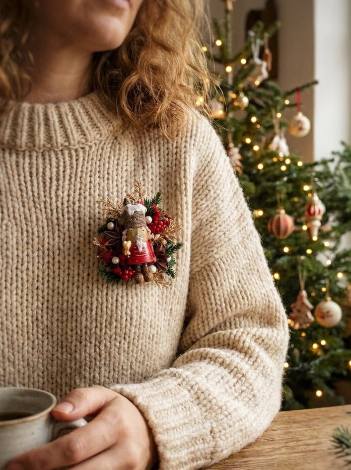 Nutcracker Christmas Brooch | Star Anise and Golden Leaves – handmade floral hair accessory by magaela