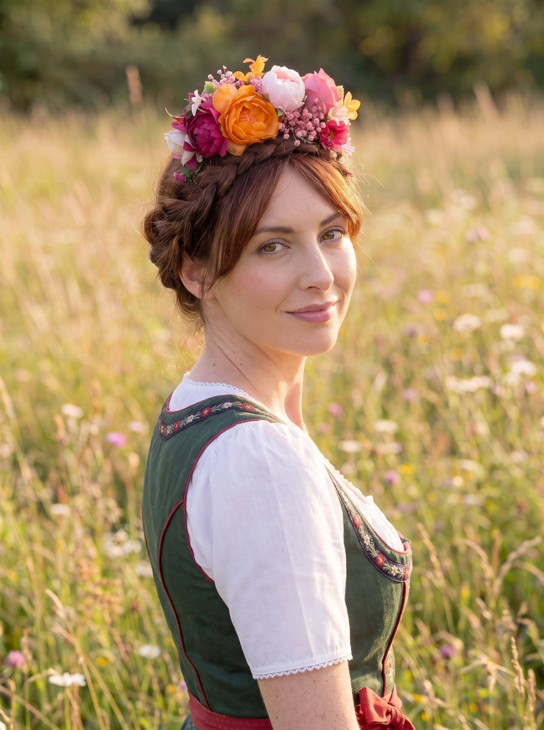 Frida Flower Crown – Dirndl Hair Accessory for Oktoberfest – handmade floral hair accessory by magaela