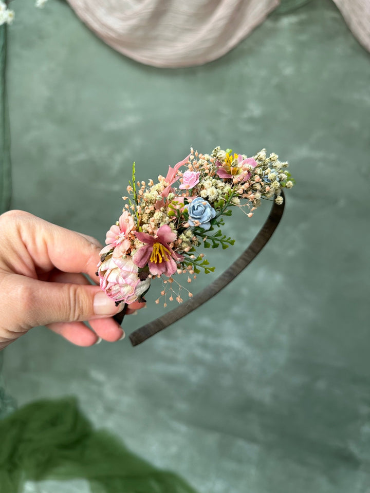 Blush Blue Wildflower Side Hair Headband with Peony, Blue Roses and Gypsophila – handmade floral hair accessory by magaela