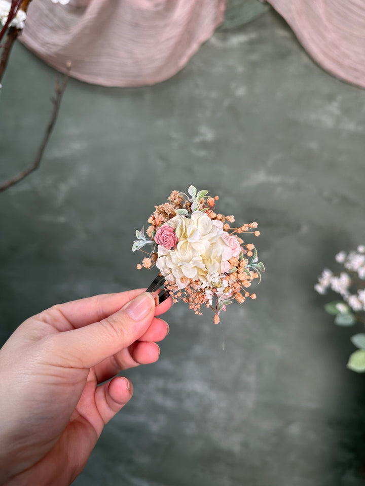 Floral Hair Clip with White/Pink Flowers and Preserved Gypsophila – handmade floral hair accessory by magaela