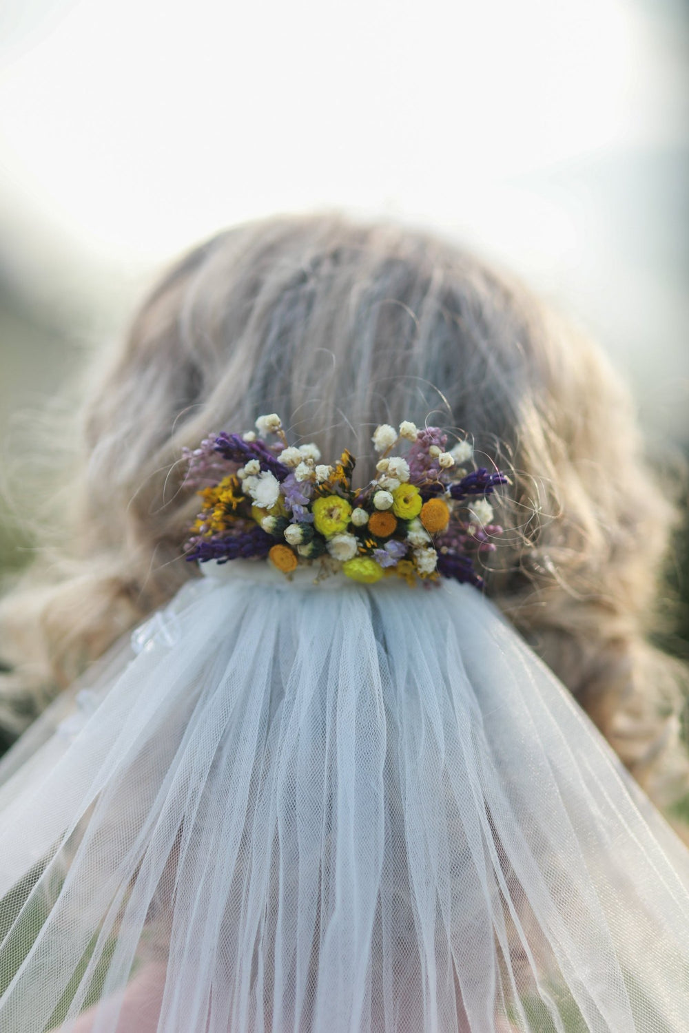 Wildflower Meadow Bridal Hair Comb with Lavender, Billy Buttons and Preserved Botanicals – handmade floral hair accessory by magaela