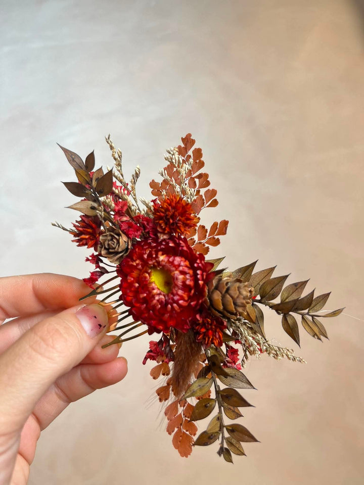 Dried Flower Bridal Hair Comb with Red Strawflower and Pine Cone | Fall Wedding
