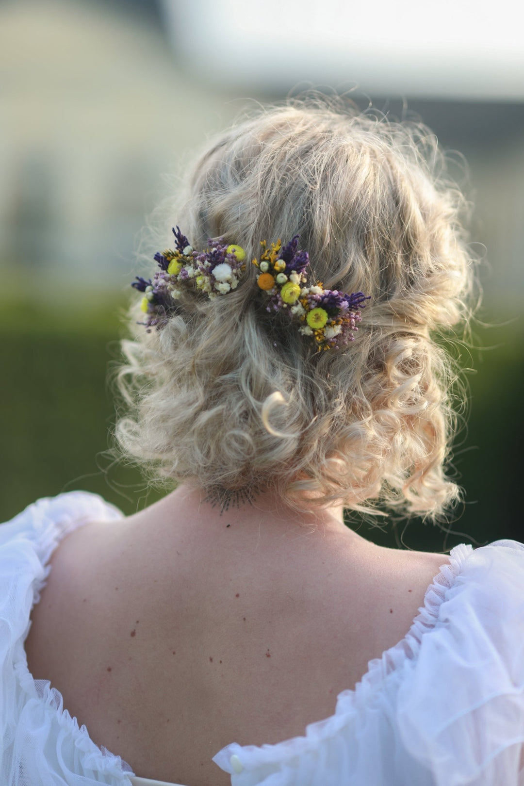 Wildflower Meadow Bridal Hair Pins with Lavender, Billy Buttons and Dried Botanicals – handmade floral hair accessory by magaela