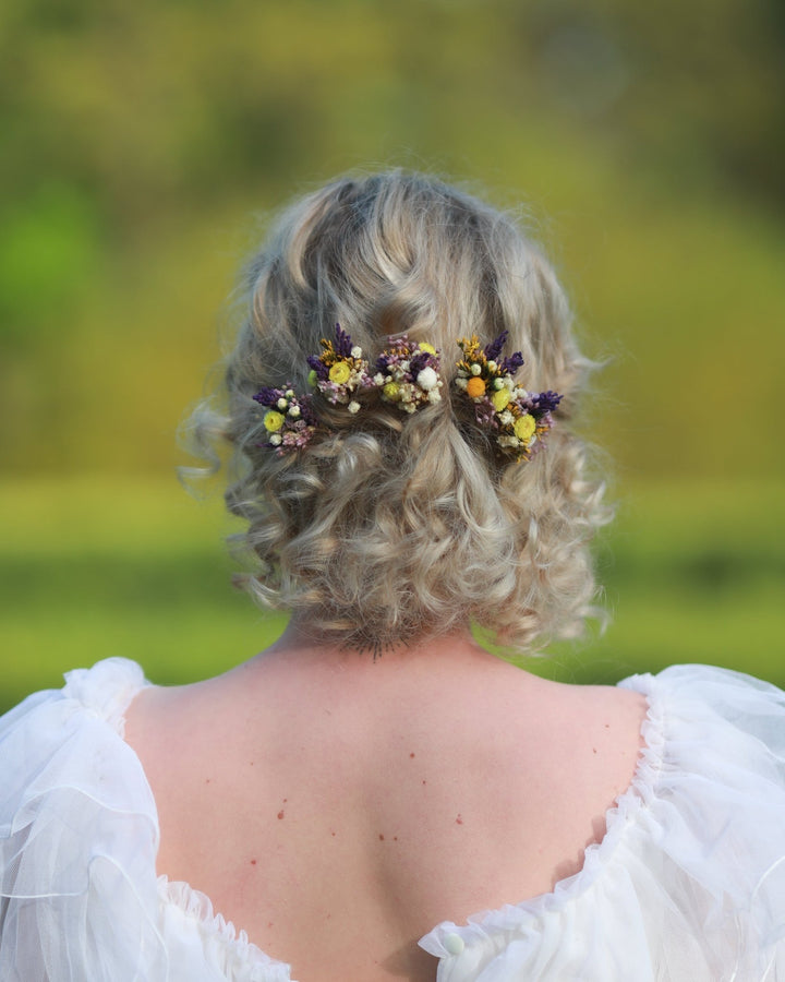 Wildflower Meadow Bridal Hair Pins with Lavender, Billy Buttons and Dried Botanicals – handmade floral hair accessory by magaela