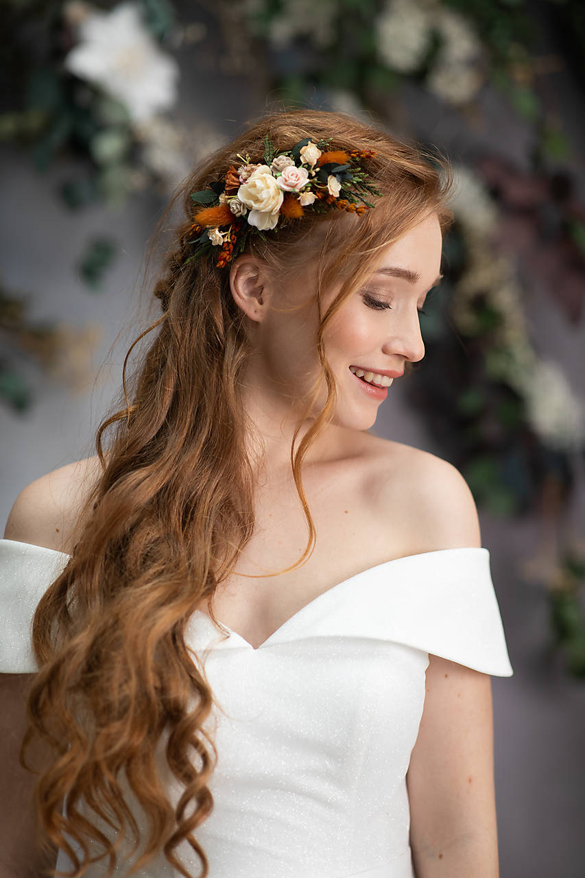Terracotta Wedding Flower Set: Bridal Hair Comb & Boutonniere – handmade floral hair accessory by magaela