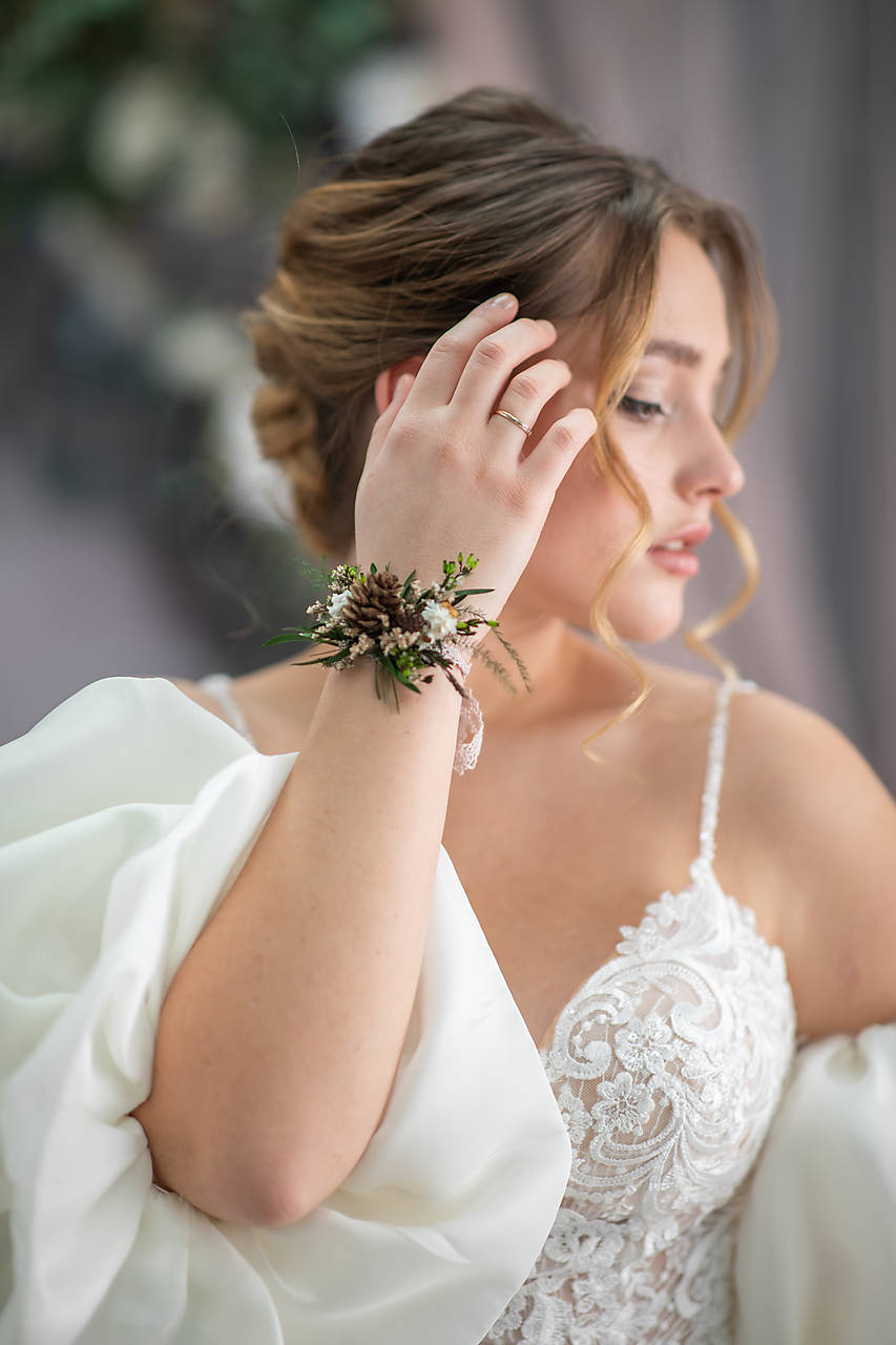 Woodland Greenery Bridal Set – Bouquet, Crown, Boutonniere, Hair Comb, Hair Pins & Bracelet – handmade floral hair accessory by magaela