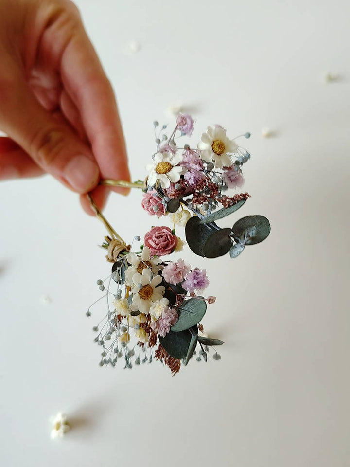 Pink Purple Dried Flower Hair Pins in Blush pink and Violet Tones – handmade floral hair accessory by magaela