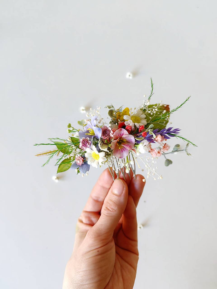 Wildflower Hair Comb: Romantic Bridal Boho Wedding Accessory – handmade floral hair accessory by magaela