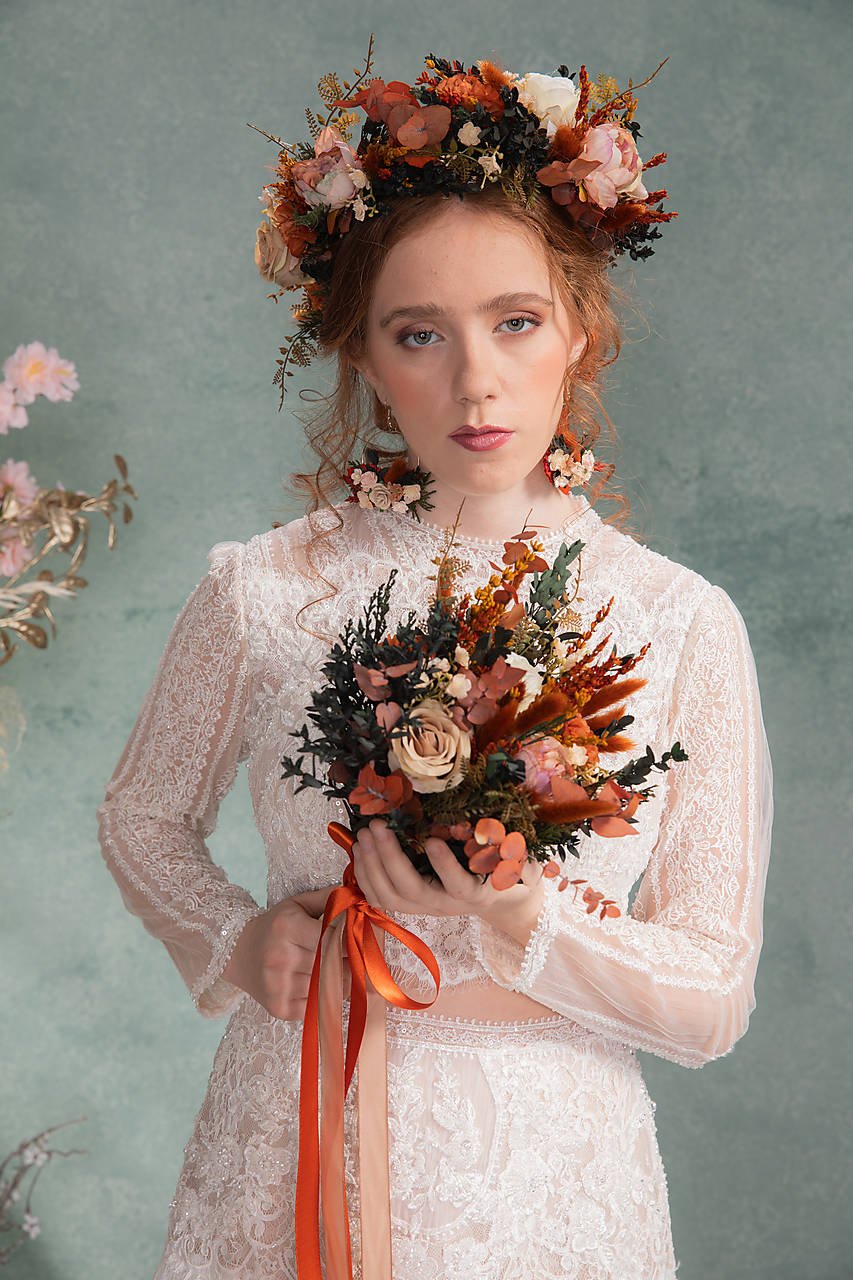 Terracotta Wedding Flower Set: Bridal Hair Comb & Boutonniere – handmade floral hair accessory by magaela