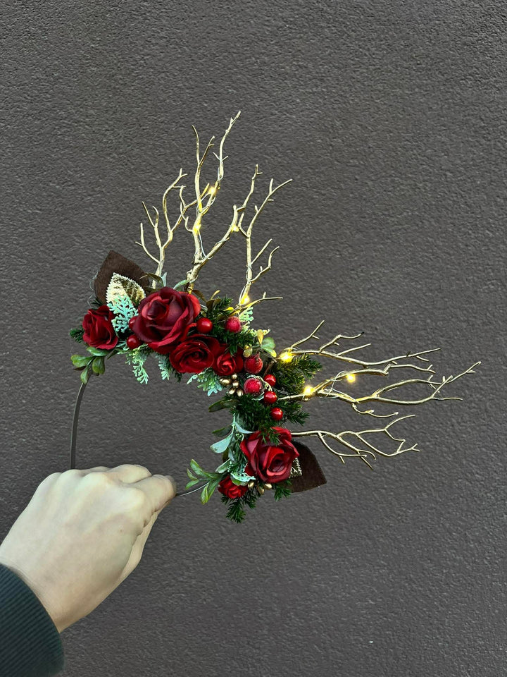 Christmas Reindeer Antler Headband: Woodland blueberries with lights – handmade floral hair accessory by magaela