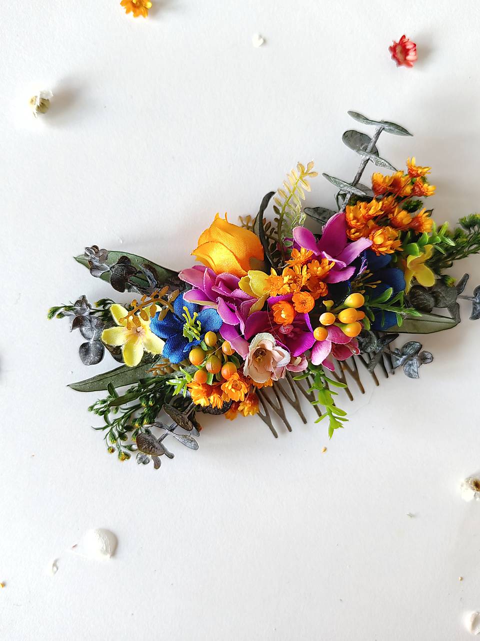 Colorful Meadow Flower Hair Comb: Boho Bridal Hairpiece – handmade floral hair accessory by magaela