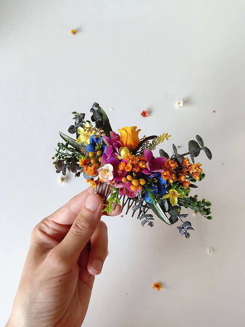 Colorful Meadow Flower Hair Comb: Boho Bridal Hairpiece – handmade floral hair accessory by magaela
