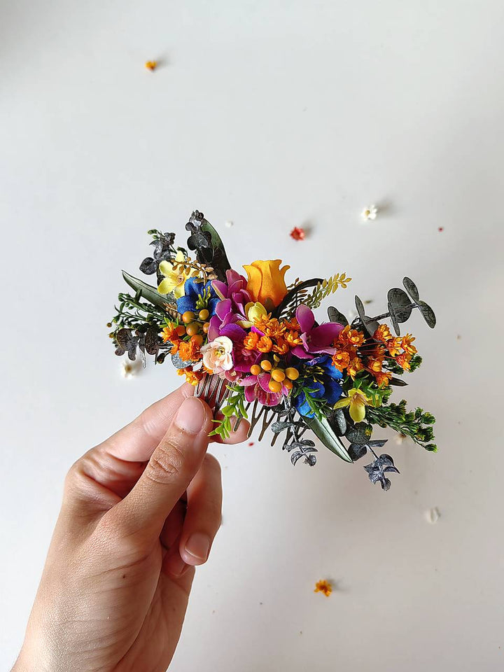 Colorful Meadow Flower Hair Comb: Boho Bridal Hairpiece – handmade floral hair accessory by magaela