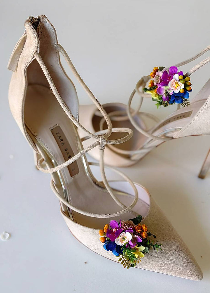 Colorful Meadow Flower Shoe Clips: Boho Bridal Shoe Decoration – handmade floral hair accessory by magaela