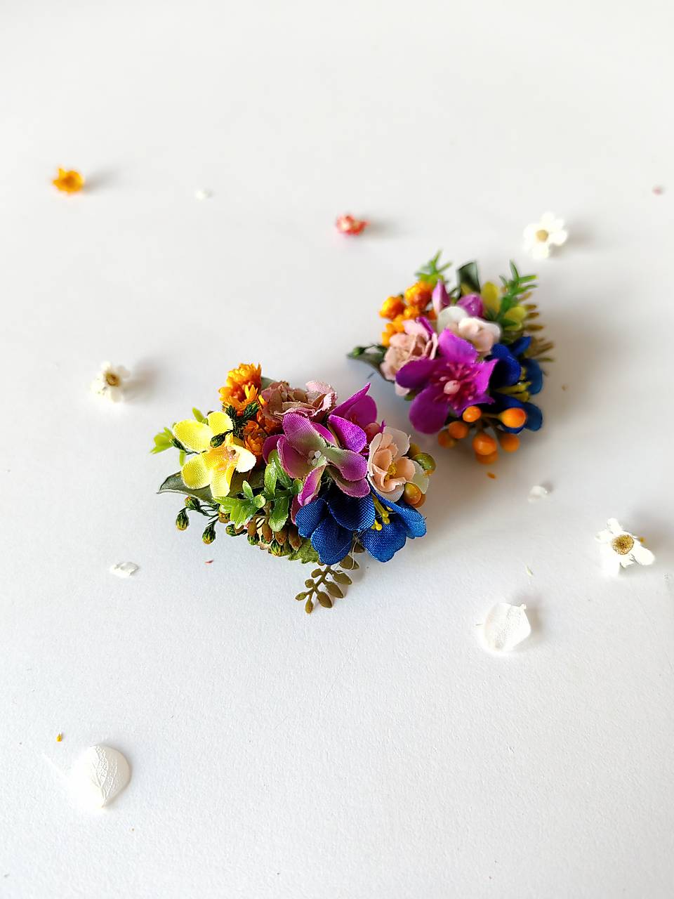 Colorful Meadow Flower Shoe Clips: Boho Bridal Shoe Decoration – handmade floral hair accessory by magaela