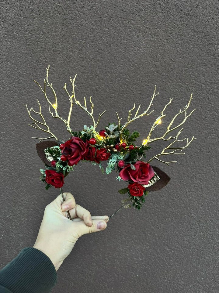 Christmas Reindeer Antler Headband: Woodland blueberries with lights – handmade floral hair accessory by magaela