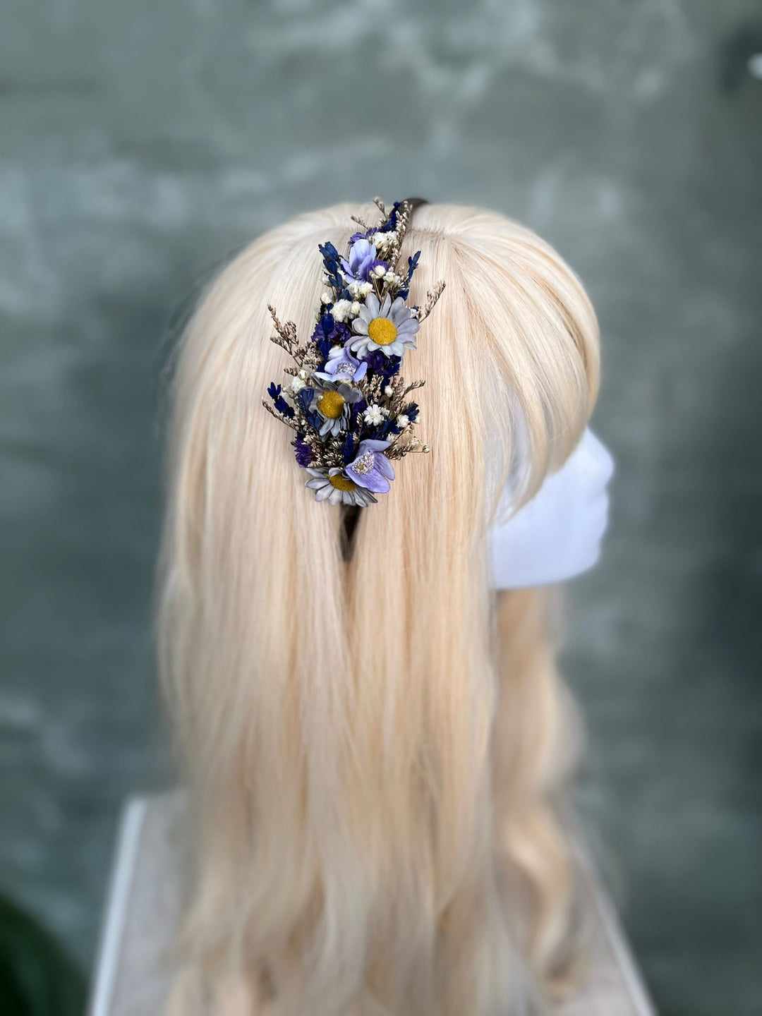 Blumenstirnband mit Gänseblümchen, Lavendel und Strandflieder