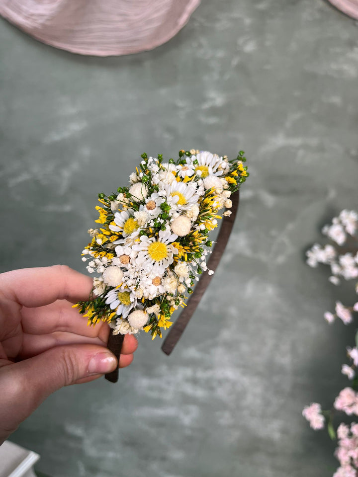 Floral Side Headband with Daisy Flowers in White and Yellow