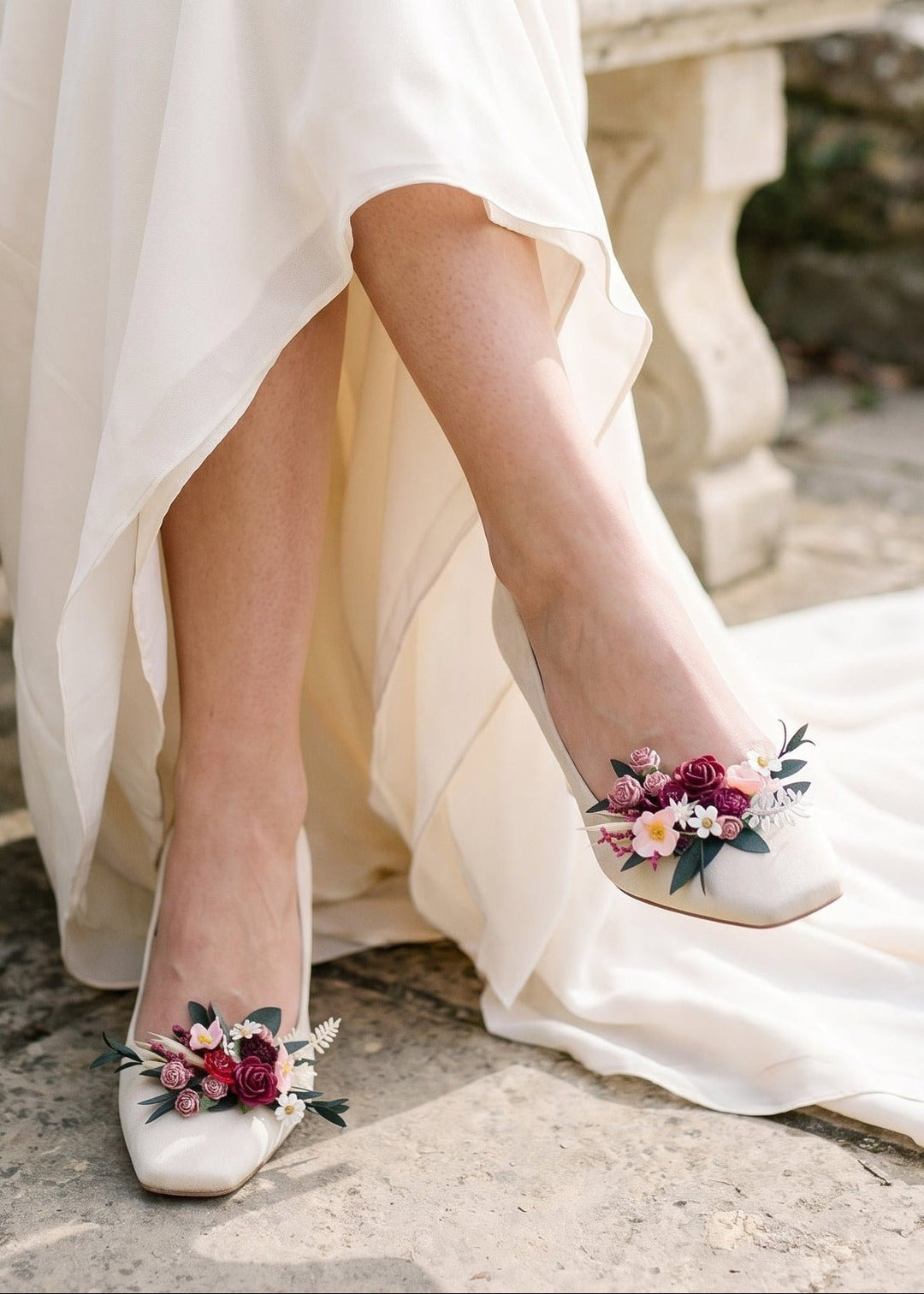 Handmade Flower Shoe Clips: Romantic Bridal Accessory – handmade floral hair accessory by magaela