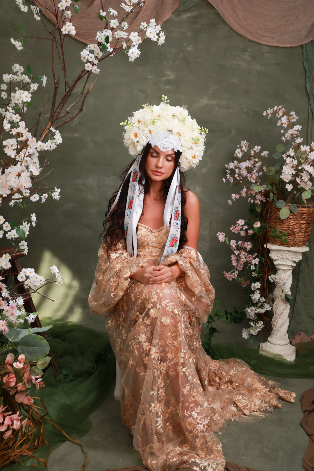 White Folk Bridal Crown with Daisies – Traditional Slovak Wedding Headpiece – handmade floral hair accessory by magaela