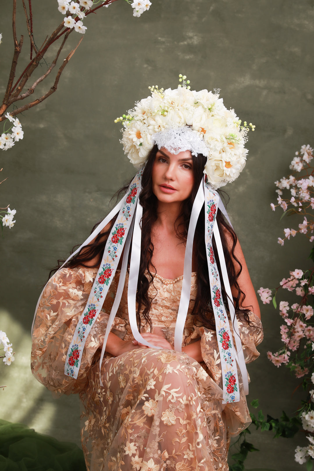 White Folk Bridal Crown with Daisies – Traditional Slovak Wedding Headpiece – handmade floral hair accessory by magaela