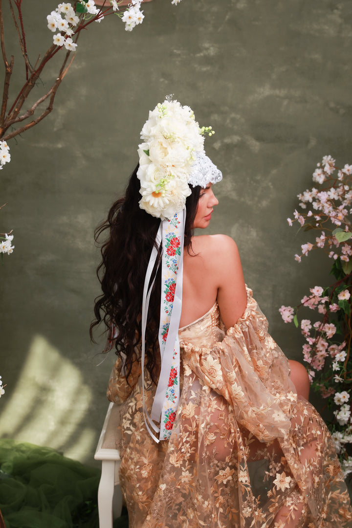 White Folk Bridal Crown with Daisies – Traditional Slovak Wedding Headpiece – handmade floral hair accessory by magaela