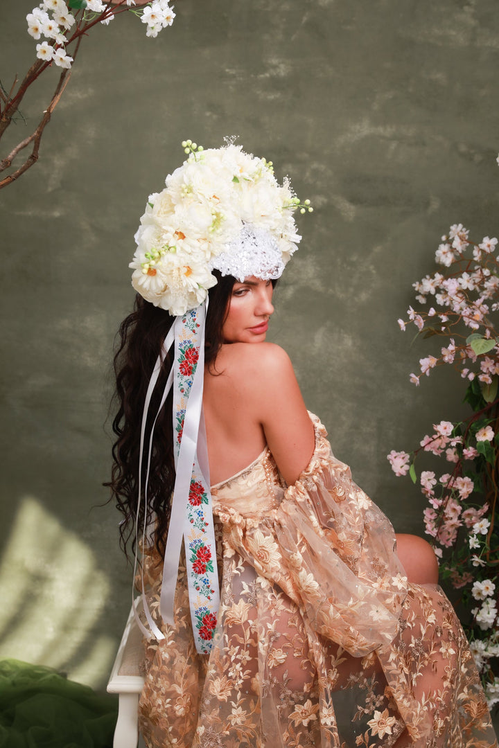 White Folk Bridal Crown with Daisies – Traditional Slovak Wedding Headpiece – handmade floral hair accessory by magaela