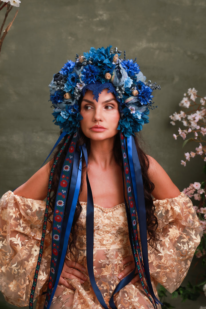 Blue Folk Bridal Crown with Cornflowers, Dahlias and Poppies – Artistic Wedding Headpiece – handmade floral hair accessory by magaela