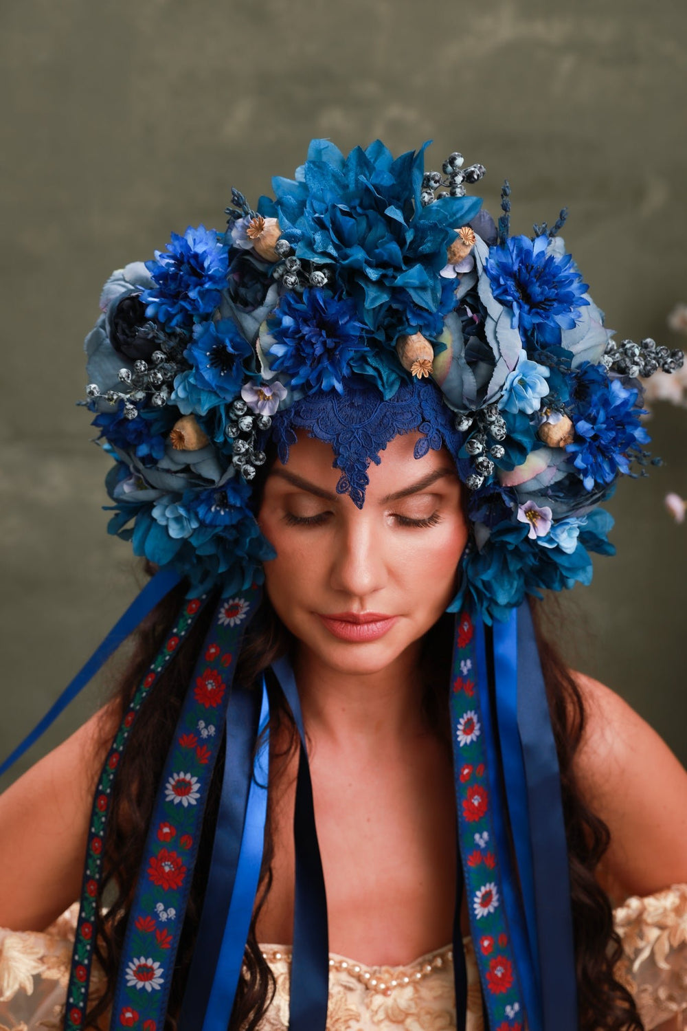 Blue Folk Bridal Crown with Cornflowers, Dahlias and Poppies – Artistic Wedding Headpiece – handmade floral hair accessory by magaela