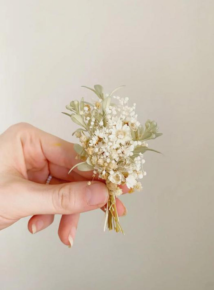 Pearl White Baby’s Breath Hair Comb – Romantic Bridal Hair Accessory for Elegant Wedding Updos