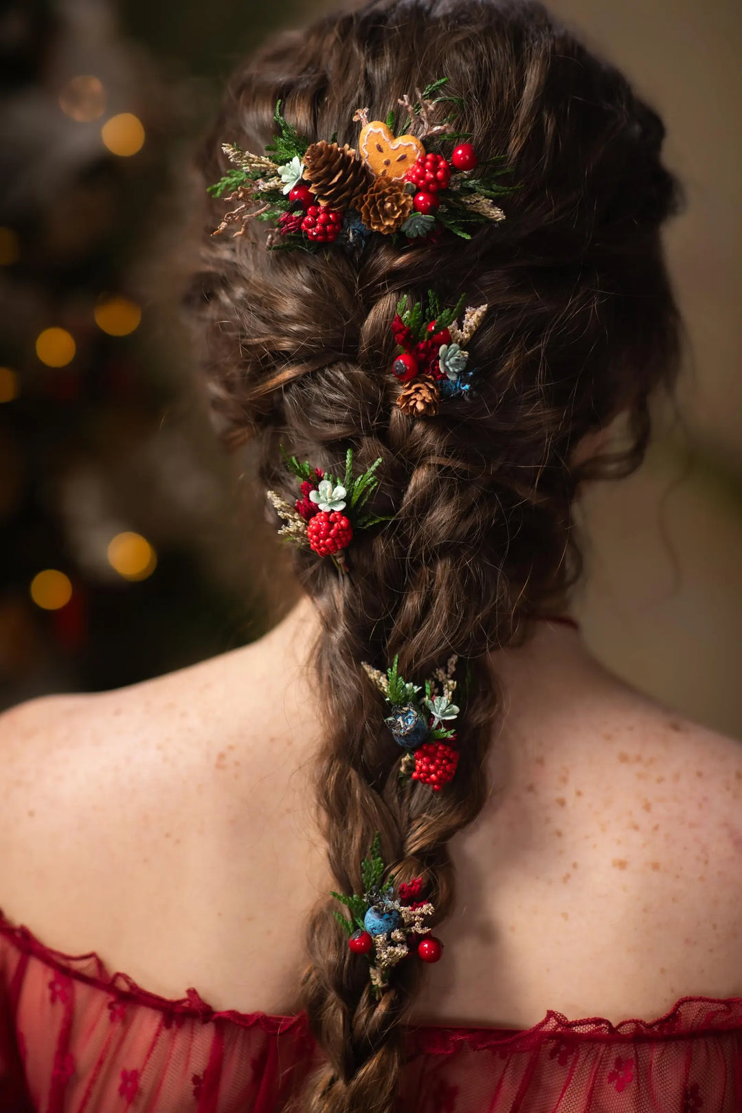 Christmas Comb & Pins Set – Gingerbread Holiday Accessories for Braids | Winter Wedding Hairpiece – handmade floral hair accessory by magaela