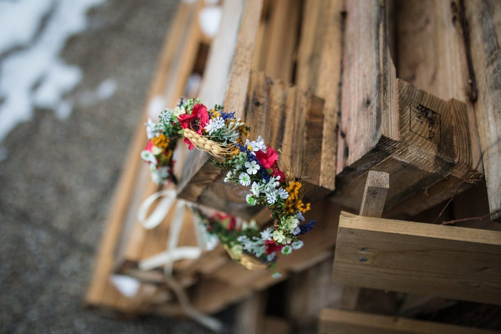 Poppy Wedding Set: Floral Wreath, Boutonnieres & Bridesmaid Bracelets – handmade floral hair accessory by magaela