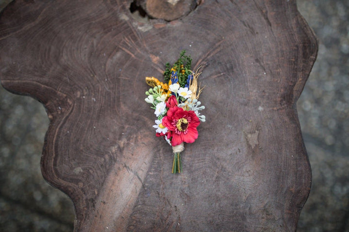 Poppy Wedding Set: Floral Wreath, Boutonnieres & Bridesmaid Bracelets – handmade floral hair accessory by magaela