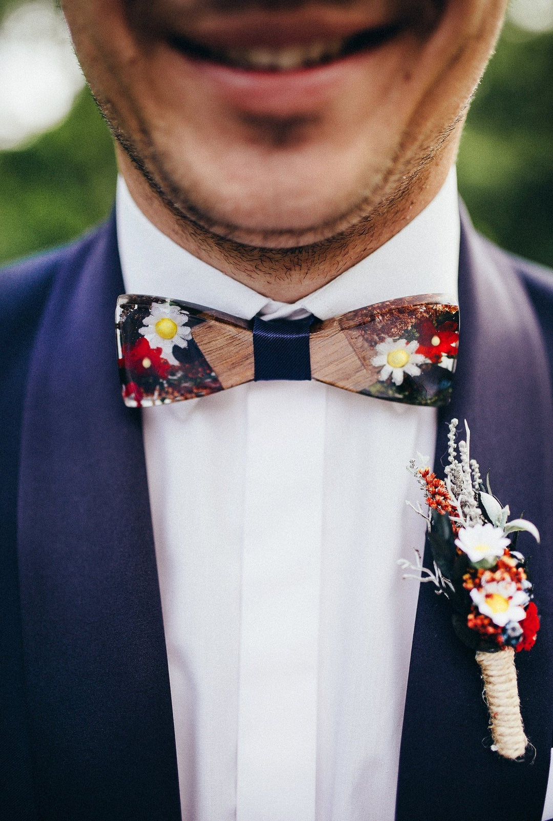 Floral Wooden Bow Tie: Folk Style Resin Wedding Accessory – handmade floral hair accessory by magaela