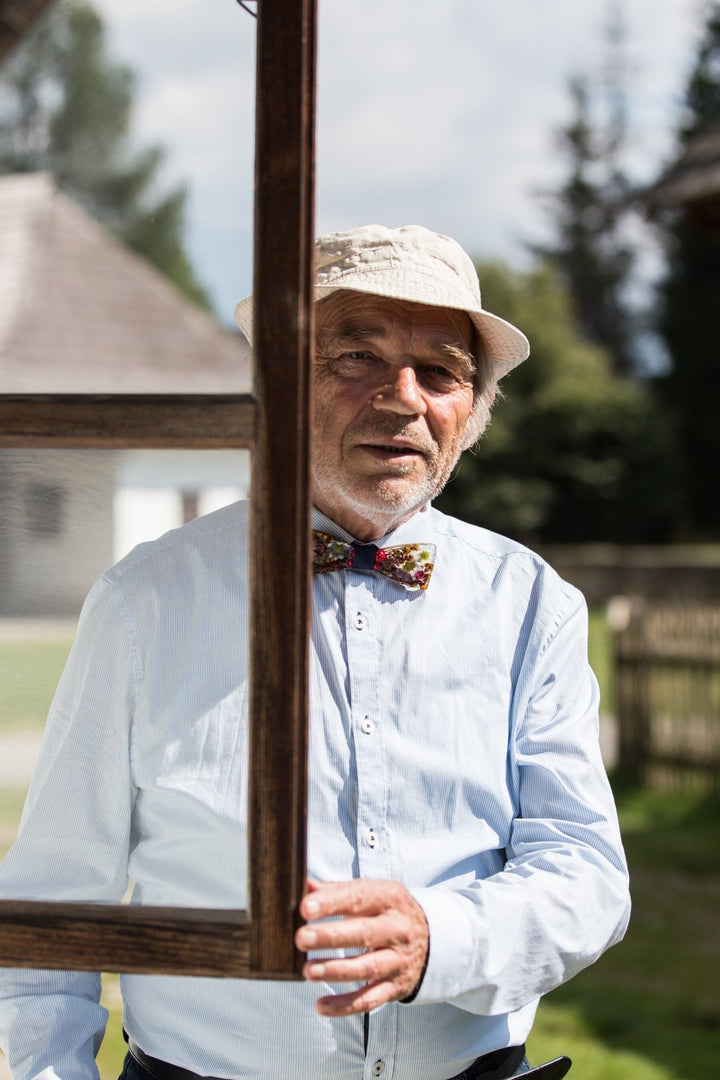 3D Wooden Flower Bow Tie: Handmade Resin Wedding Accessory – handmade floral hair accessory by magaela