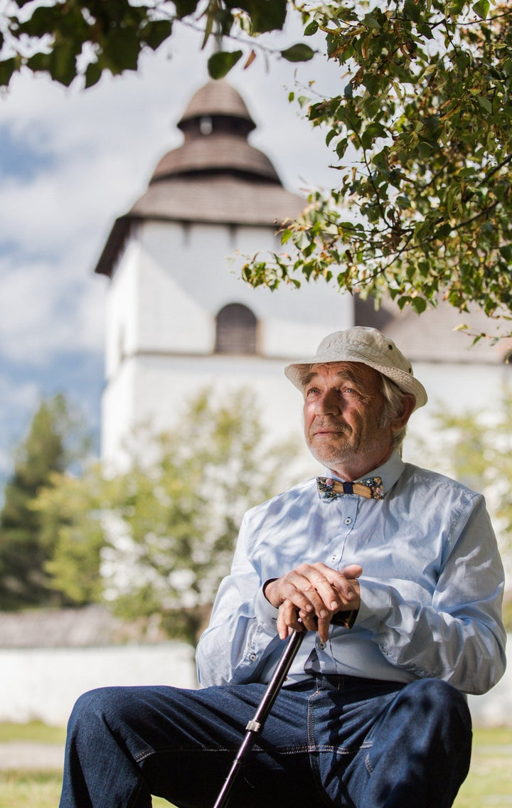 Floral Wooden Bow Tie: Resin Inlay, Men's Wedding Accessory – handmade floral hair accessory by magaela