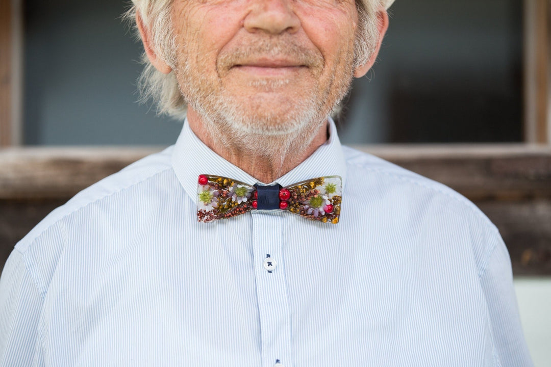 3D Wooden Flower Bow Tie: Handmade Resin Wedding Accessory – handmade floral hair accessory by magaela