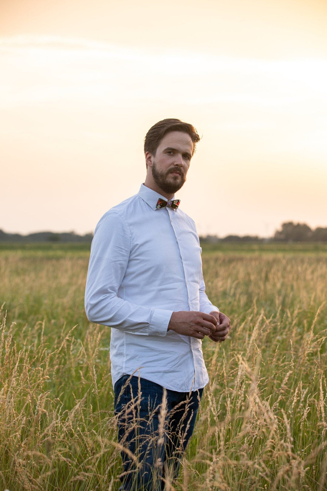 Floral Resin Wooden Bow Tie: Folk Wedding Accessory – handmade floral hair accessory by magaela