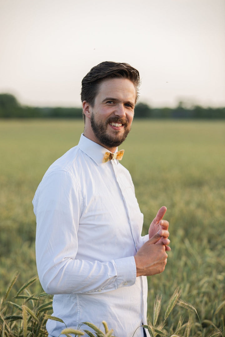 Floral Resin Wooden Bow Tie: Beige & Yellow Wedding Accessory – handmade floral hair accessory by magaela