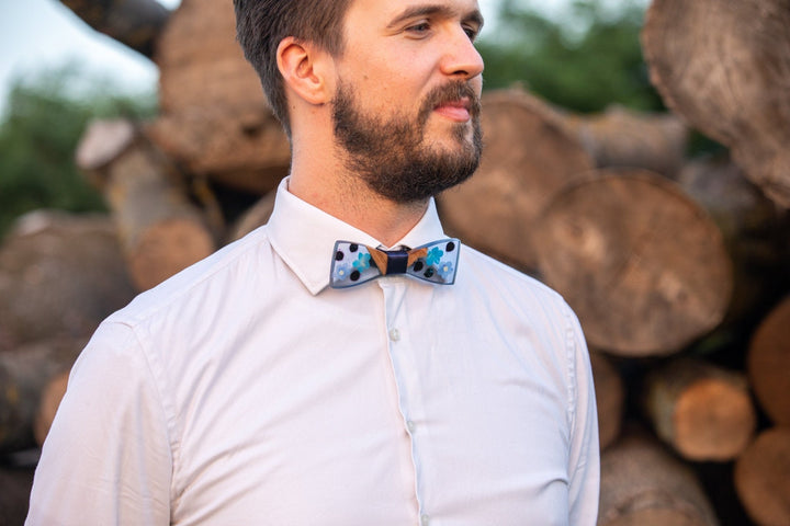 Blue Floral Resin Wooden Bow Tie: Men's Wedding Accessory – handmade floral hair accessory by magaela
