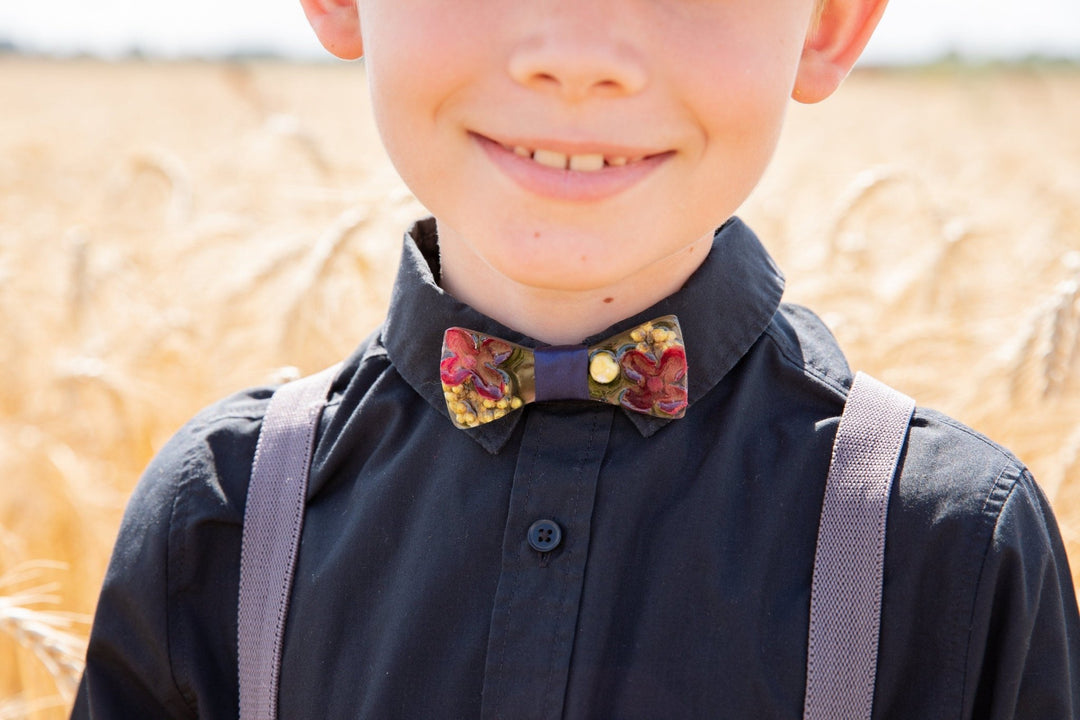 Burgundy Floral Resin Wooden Bow Tie - Boy's, Men's Wedding Accessory – handmade floral hair accessory by magaela