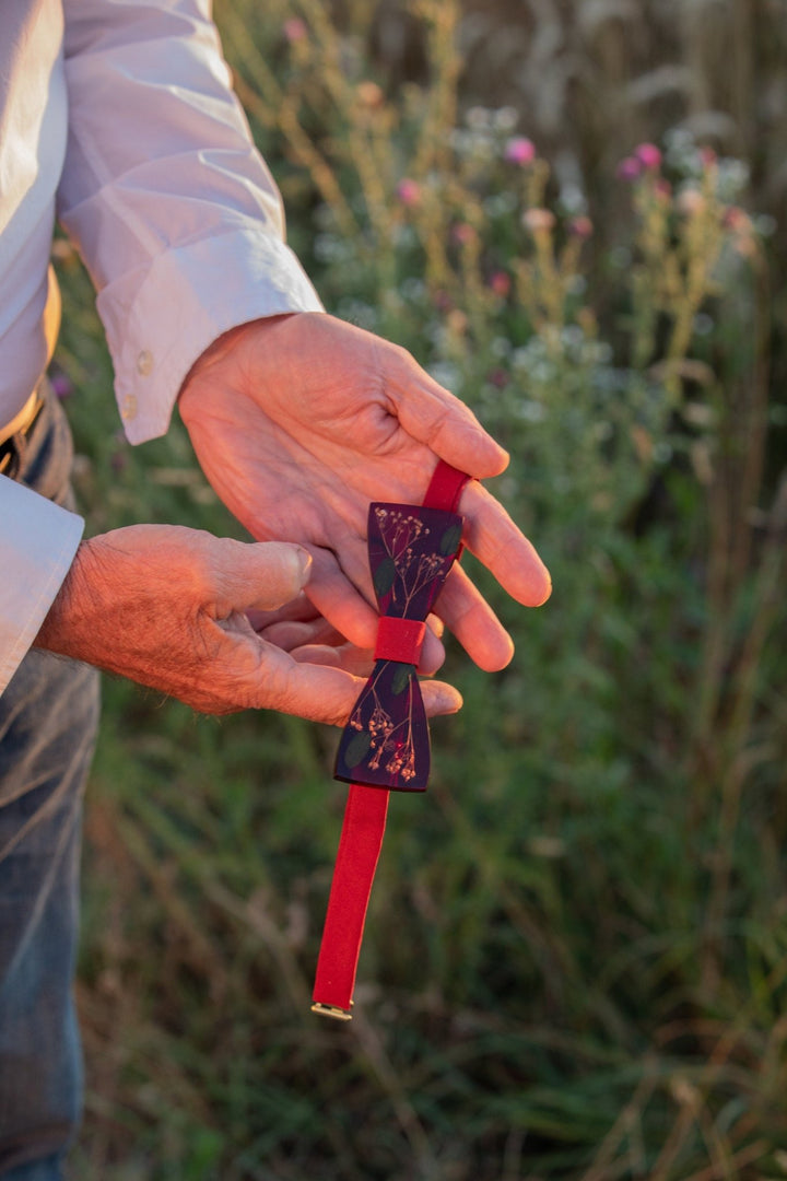 Burgundy Floral Wooden Bow Tie: Resin Wedding Necktie – handmade floral hair accessory by magaela