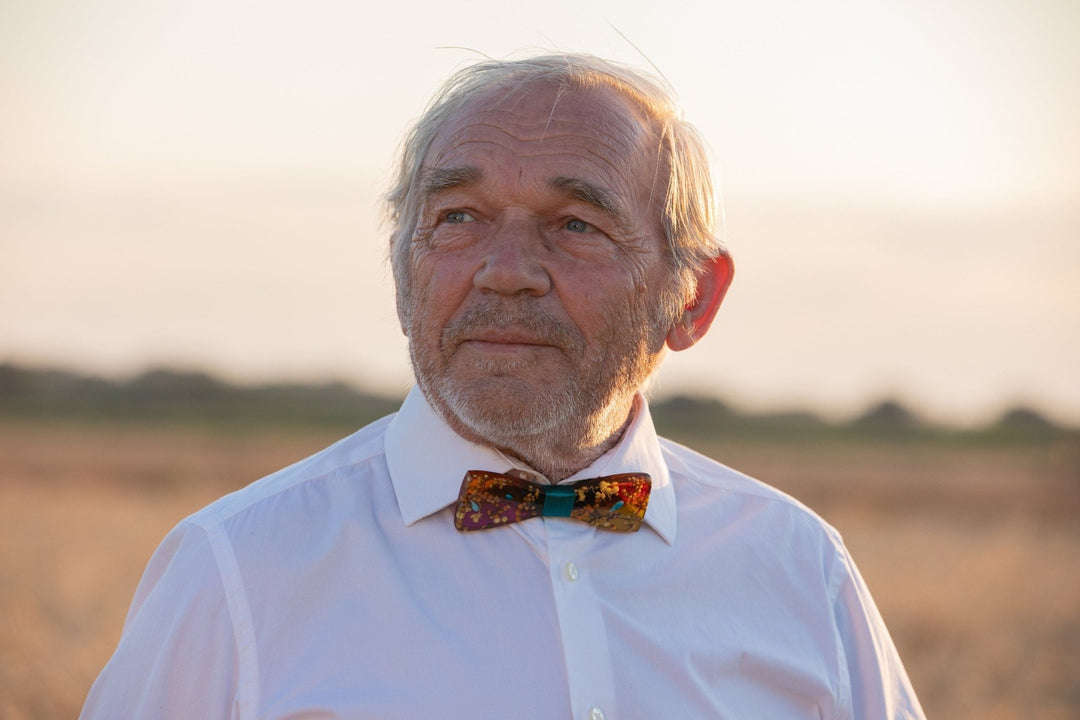 Burgundy Floral Wooden Bow Tie: Resin Wedding Necktie – handmade floral hair accessory by magaela
