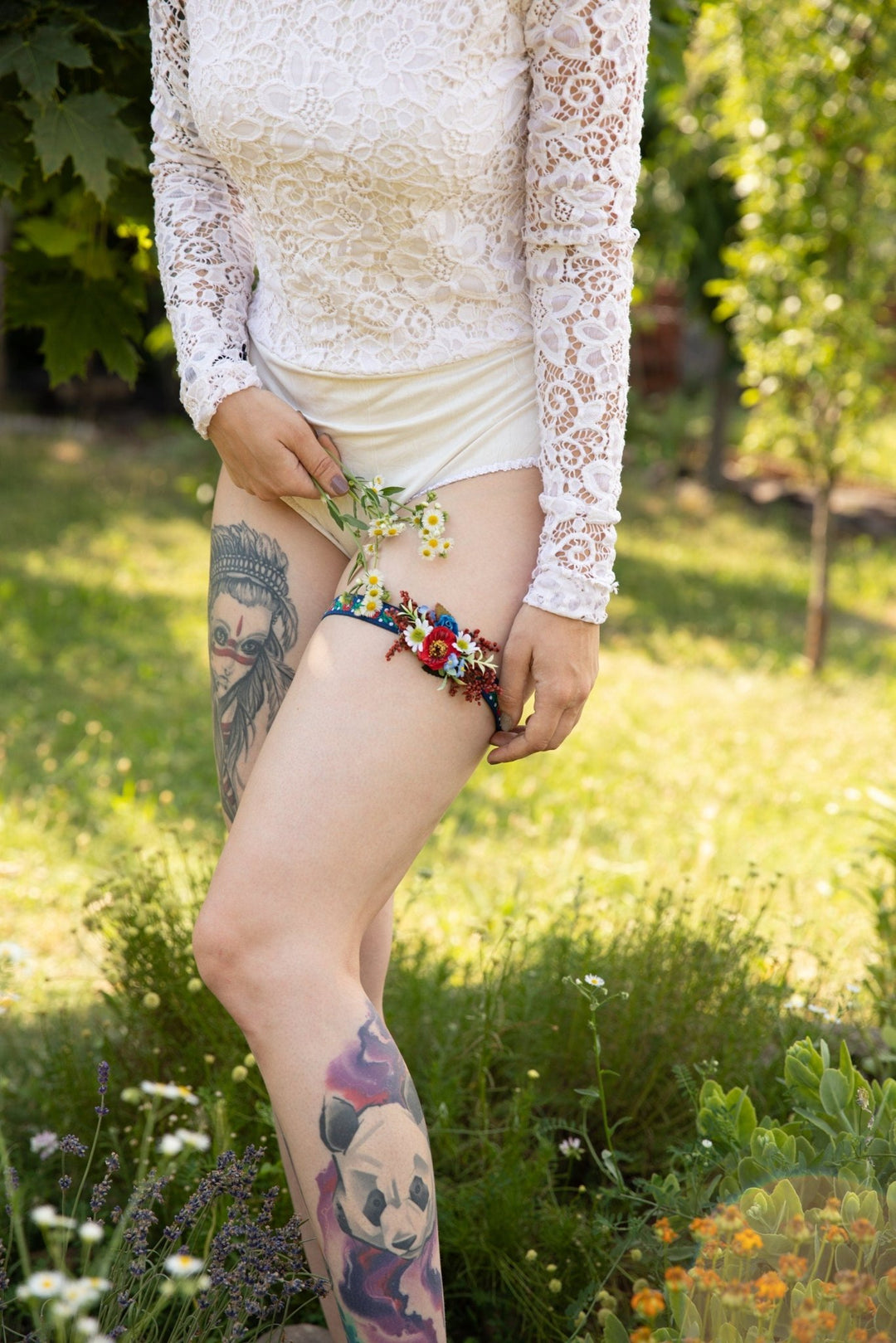 Folk Floral Wedding Garter: Handmade Blue Bridal Accessory – handmade floral hair accessory by magaela